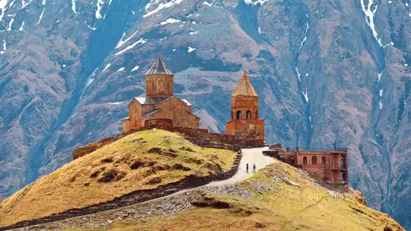 georgie-kazbegi-3-sh-aangepast-jpg